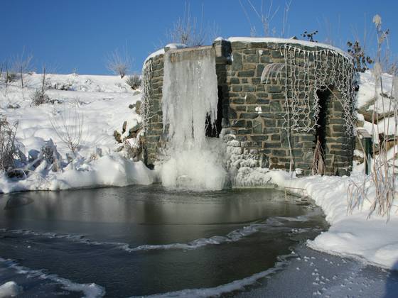 Waterfall in the Paradiesgart'l in winter