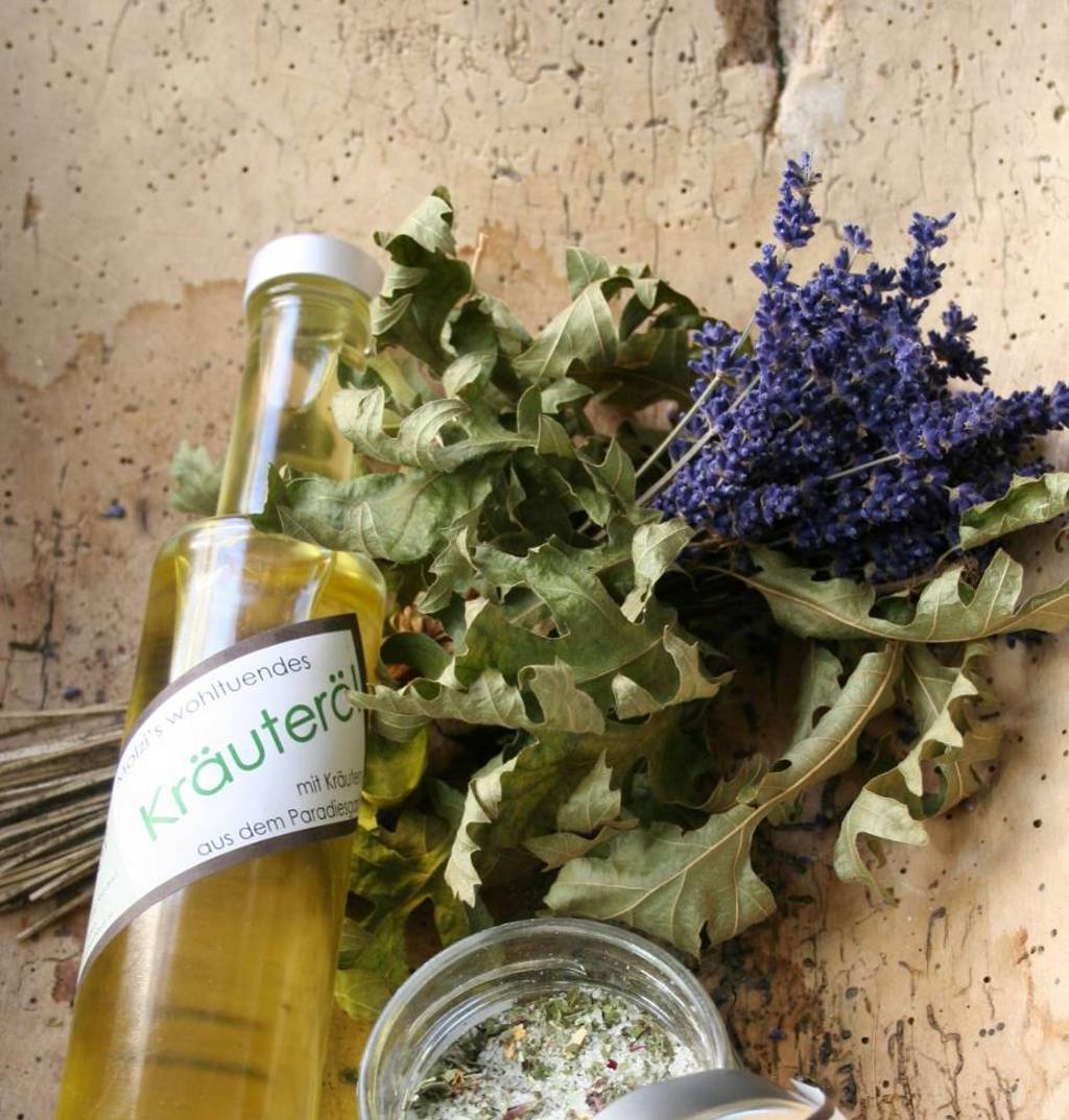 Herbal oils in the wellness area of the Naturhotel Molzbachhof