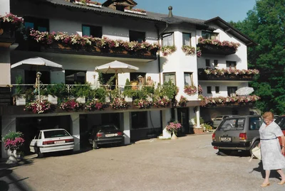 Molzbachhof house view from the past