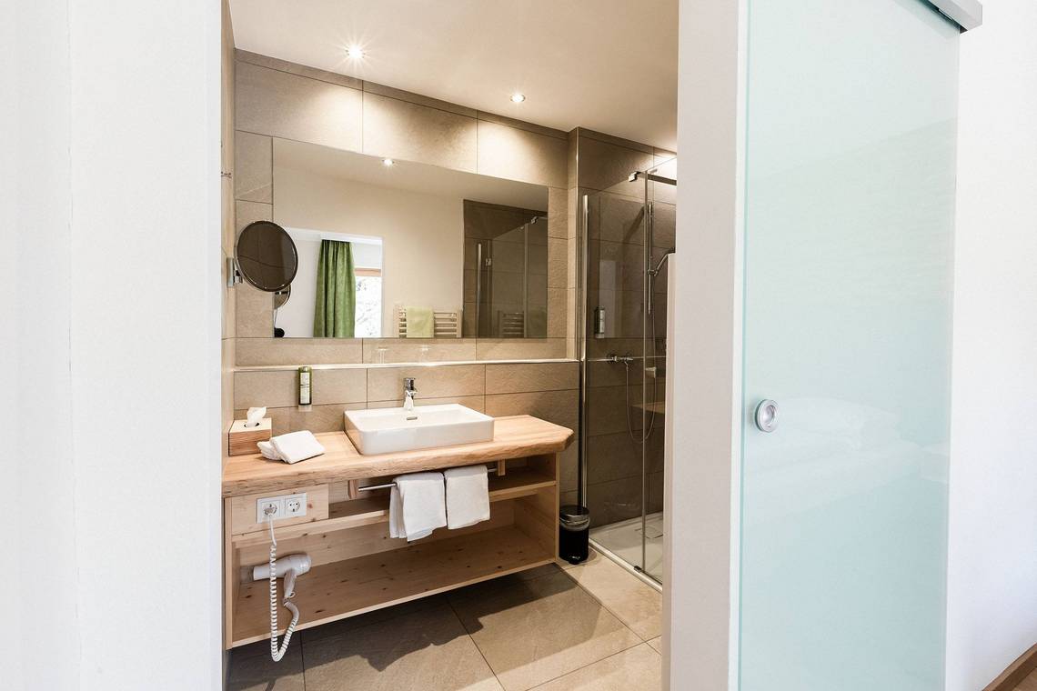 Bath in the spruce suite at the Naturhotel Molzbachhof
