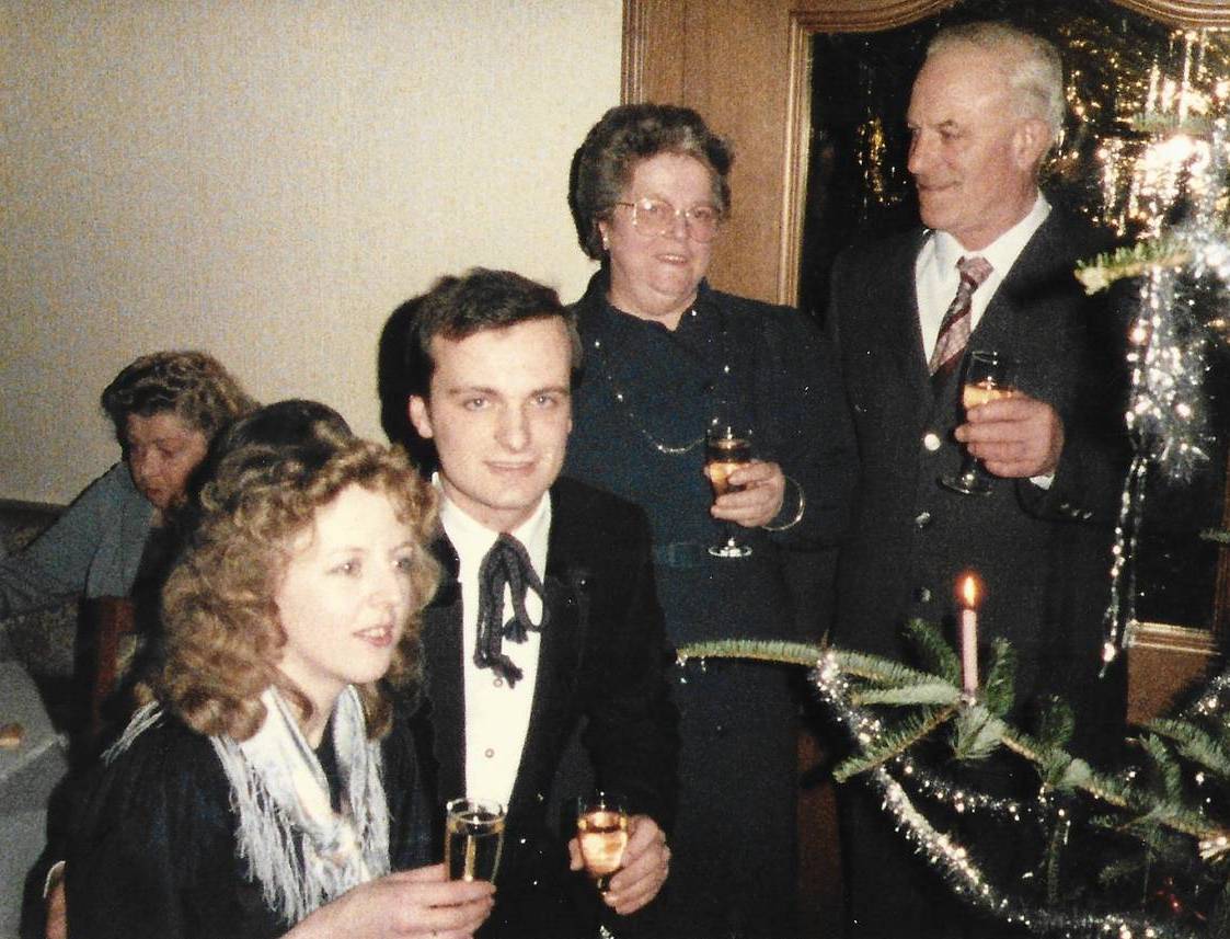 The Pichler jun. and sen. family in 1985