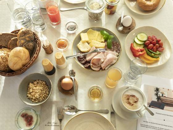 Sustainable breakfast at the 4* Naturhotel Molzbachhof.
